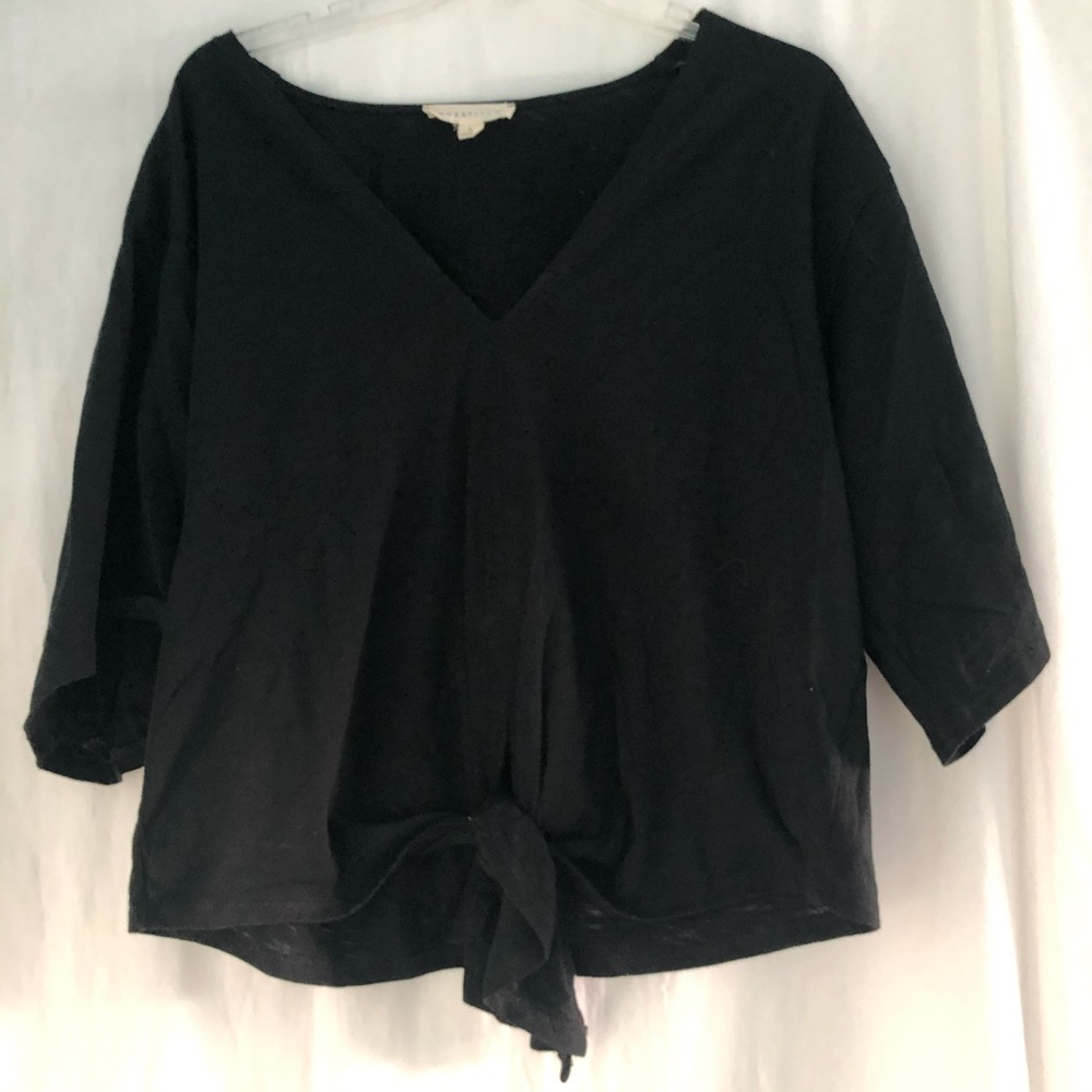 Black tshirt with a tie